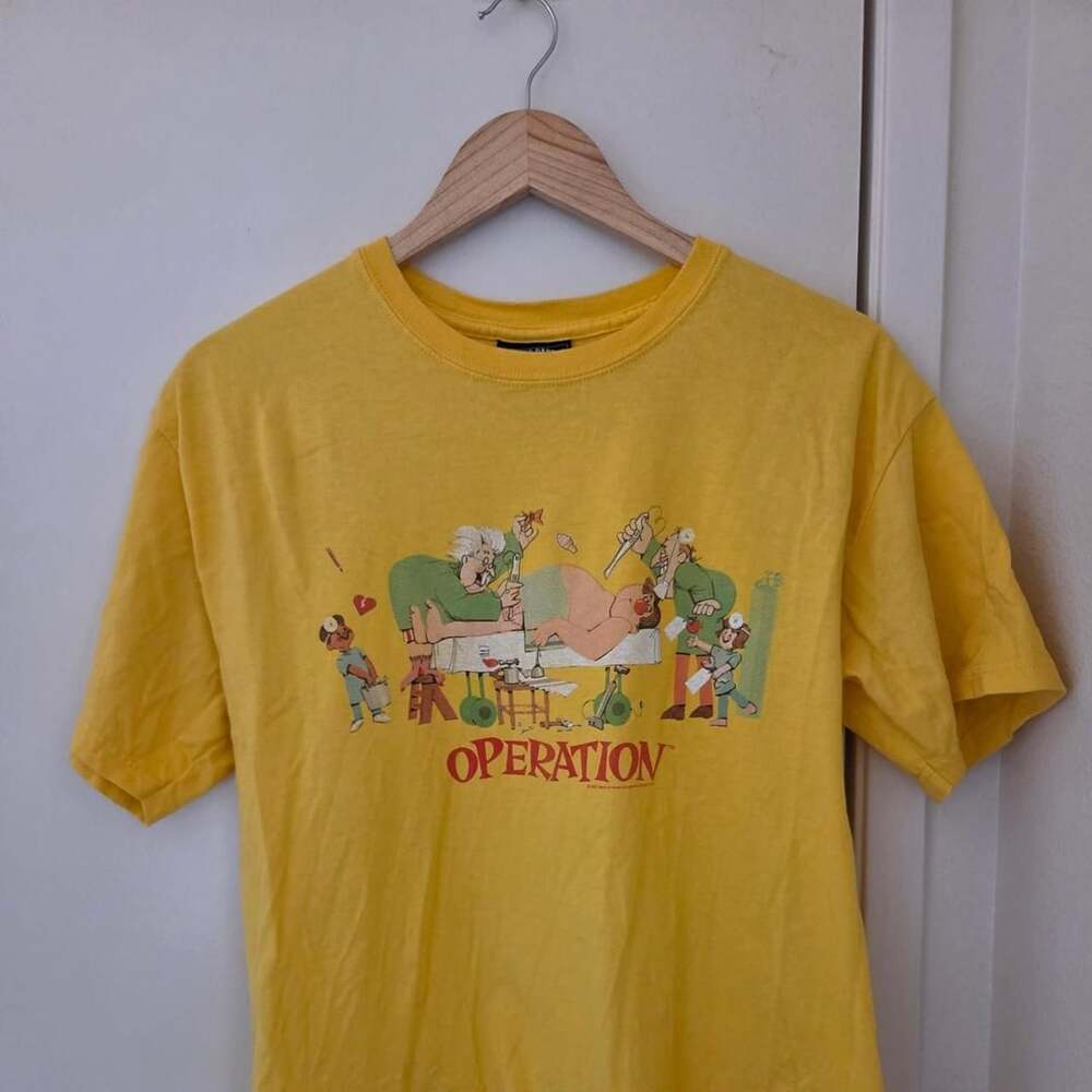 Steve & Barry's Operation Game Graphic T-Shirt Yellow Size M